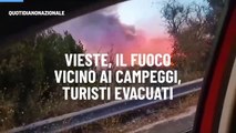 Vieste, il fuoco vicino ai campeggi, turisti evacuati
