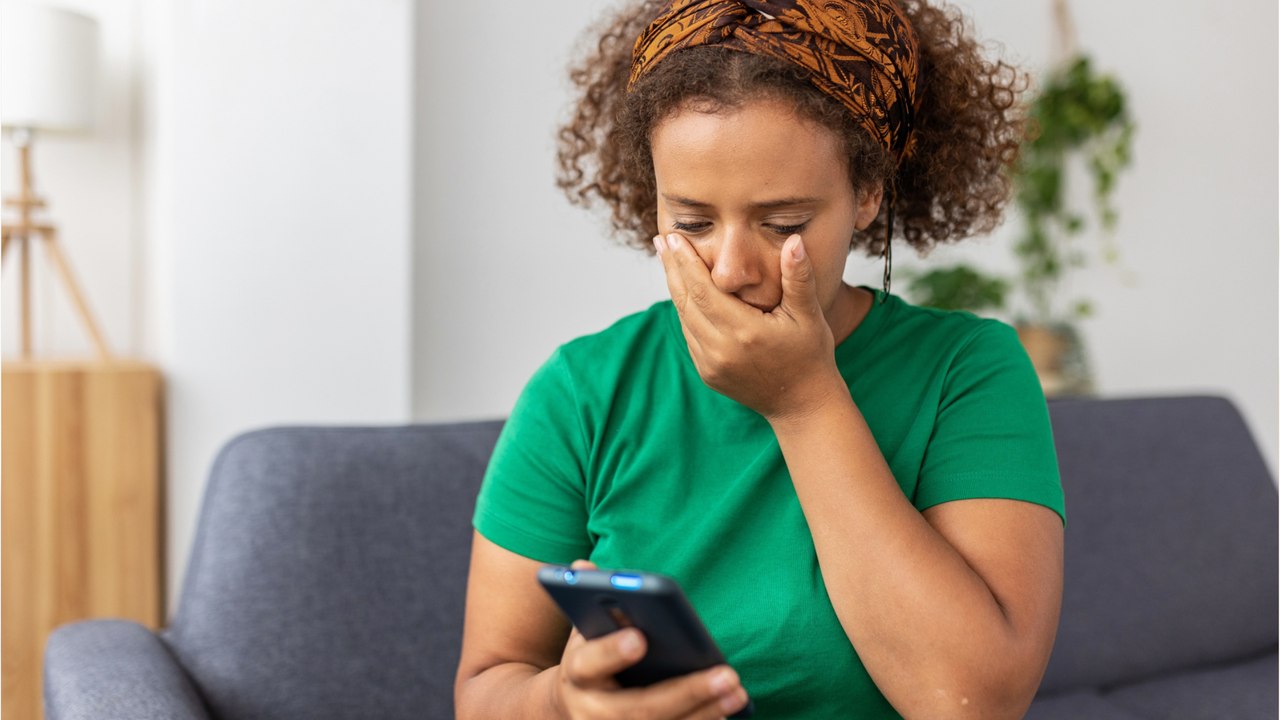 DWP issues warning over text messages for £750 cost of living payment: 'This might be a scam'