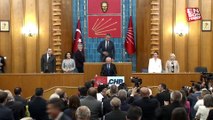 Kemal Kılıçdaroğlu, grup toplantısında kürsüye alkışlar eşliğinde çıktı