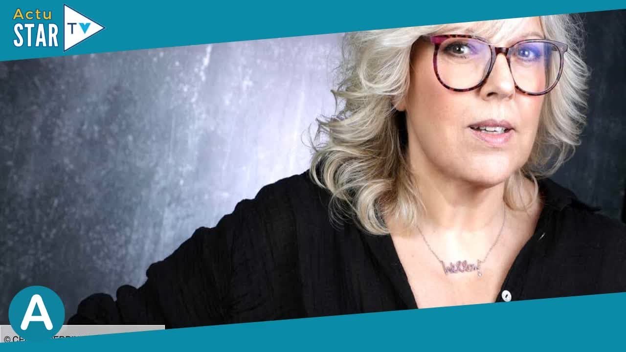 Tout le monde veut prendre sa place : ce geste très élégant de Laurence Boccolini qui a beaucoup tou