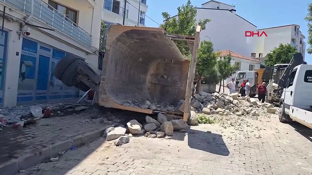 Yokuş aşağı inerken freni boşalan kamyon ortalığı karıştırdı! 9 yaralı