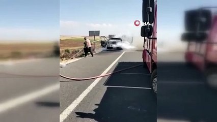 Iğdır’dan Diyarbakır’a kavun almaya gelen kamyonet alevlere teslim oldu