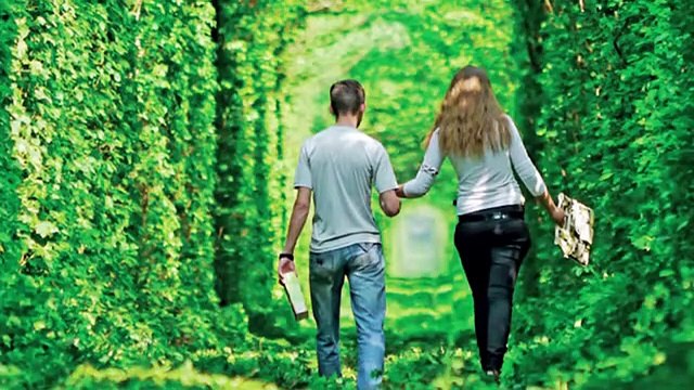 9 Beautiful Places That Are Hard To Believe Really Exist