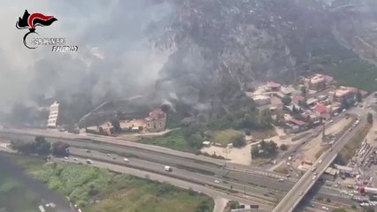 Incendio Palermo, i Carabinieri sorvolano la zona colpita
