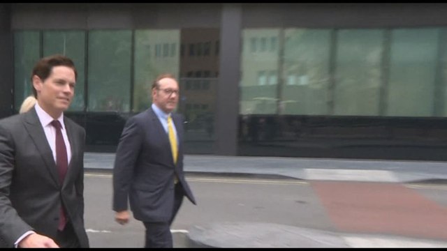 Kevin Spacey in tribunale a Londra, accusato di violenze sessuali