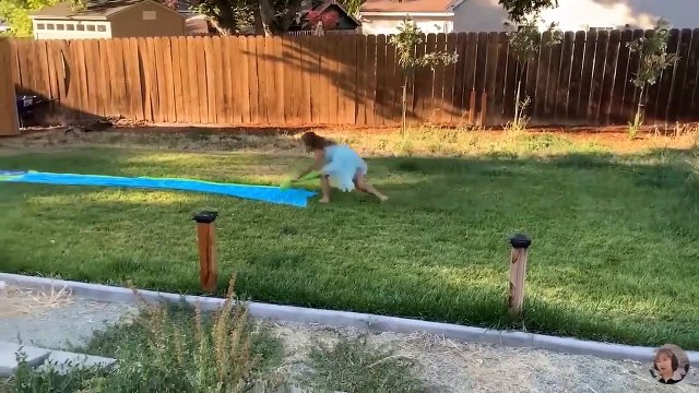 Videos de risa 2023 - Momentos Divertidos Bebés Jugando Con Agua-Funny Videos