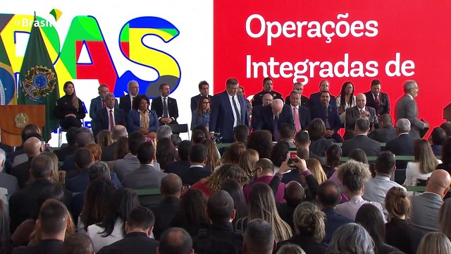 Lula pretende se submeter a cirurgia no quadril