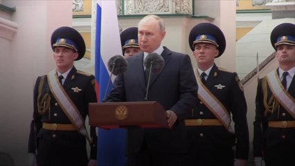 Putin Signs Bill Outlawing Gender-Affirming Procedures