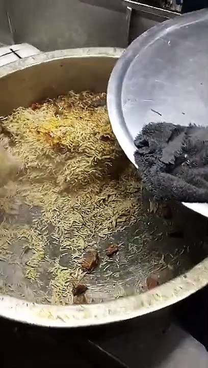 Aafandi town biryani wala. bohat zabardast biryani hai