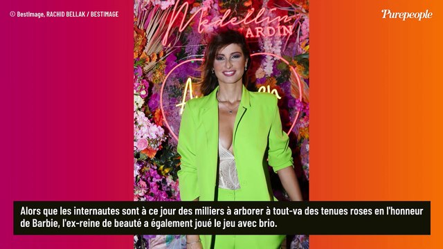 PHOTO Barbie : Malika Ménard dévoile son corps de rêve dans un maillot de bain fluo échancré