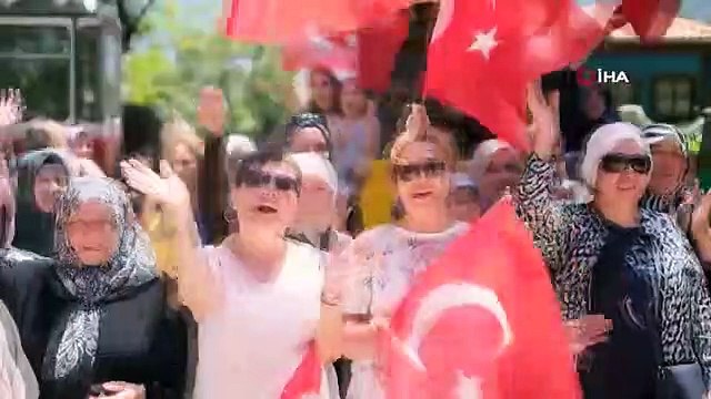La municipalité de Kütahya a organisé un voyage pour les familles des martyrs et des vétérans