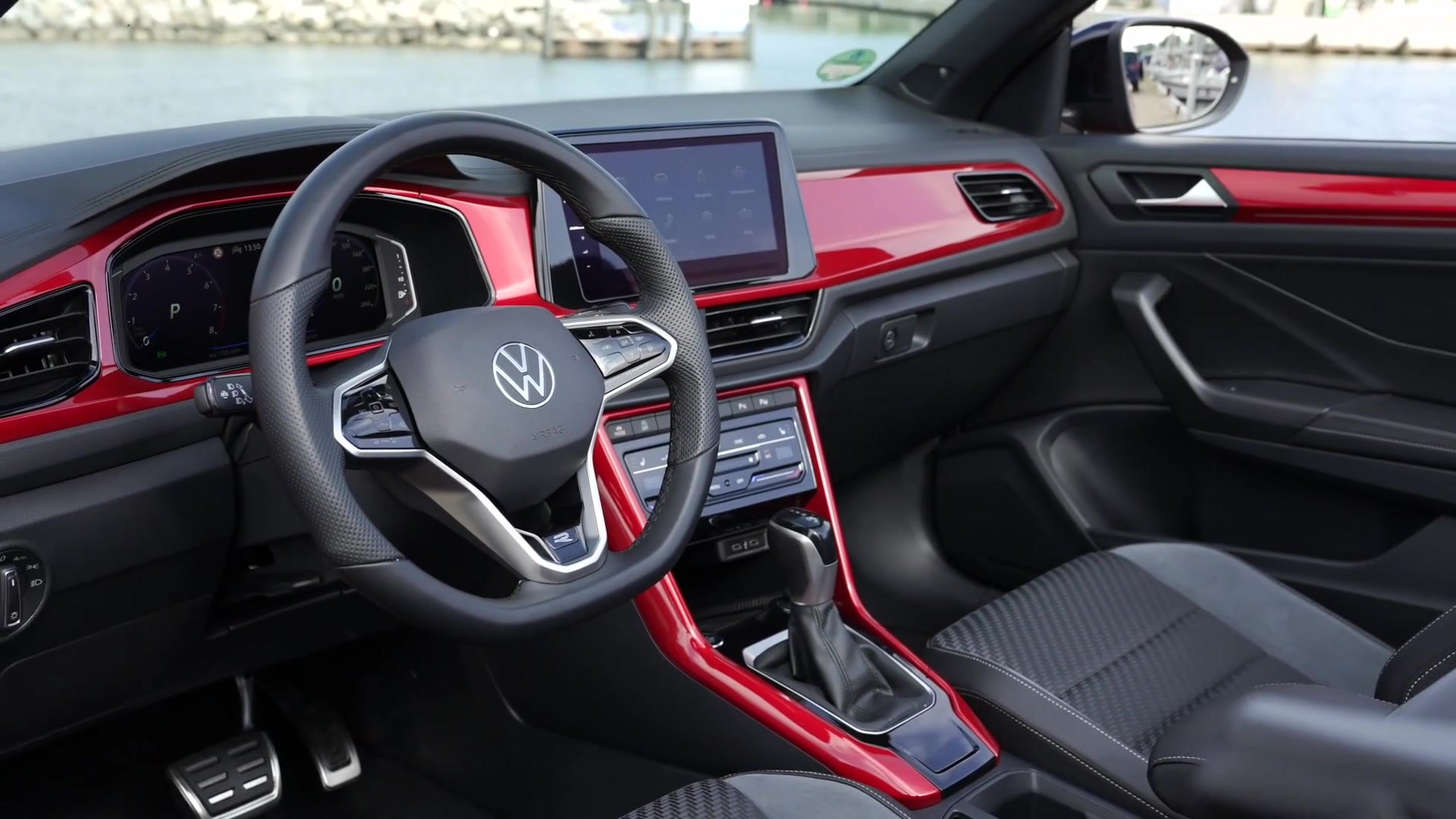 The new Volkswagen T-Roc Coupe Interior Design - video Dailymotion