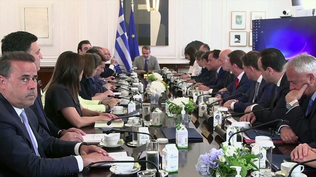 First fatalities reported in Greece's raging wildfires