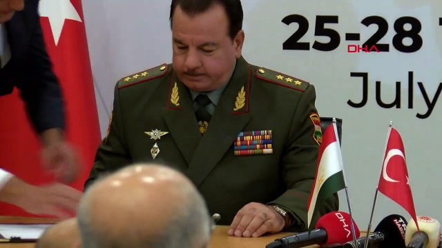 Signature d'un accord de coopération militaire entre la Turquie et le Tadjikistan