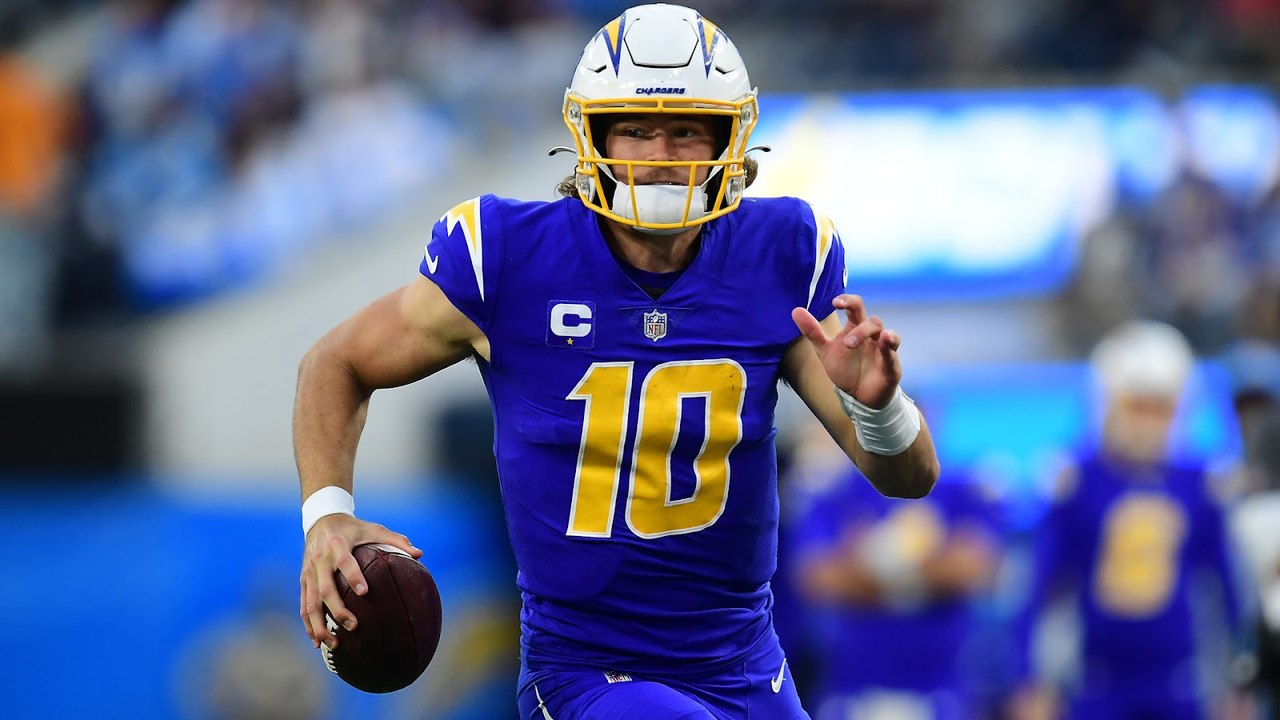 Justin Herbert Signs 5-Year, $262.5M Extension With Chargers