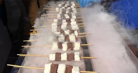 Sıcaklığın 40 dereceyi geçtiğini gören Adanalılar'ın yeni çaresi: Dondurma kebap