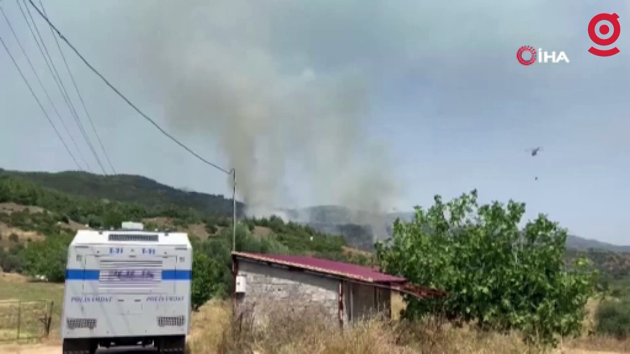 İzmir'de iki farklı noktada orman yangını