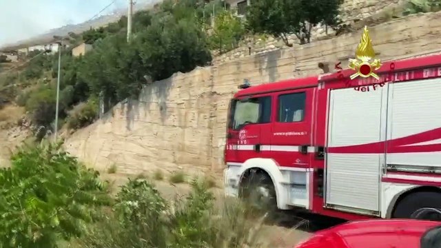 Brucia Bellolampo, ancora 20 incendi nel palermitano
