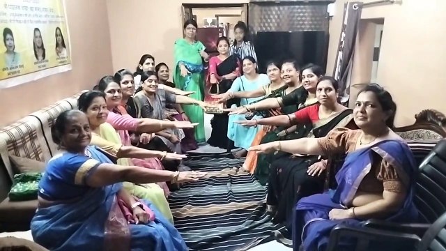 Politics should not be based on caste, a woman with a clean image shou