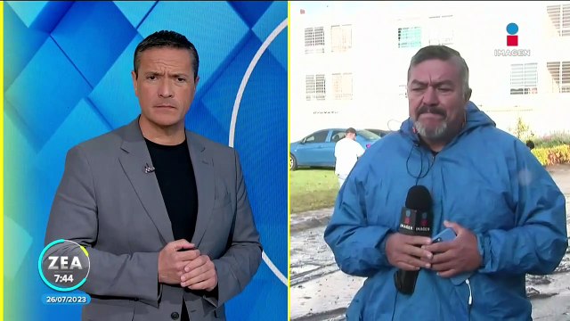 Lluvia provoca el desbordamiento de un canal de aguas negras en Chalco