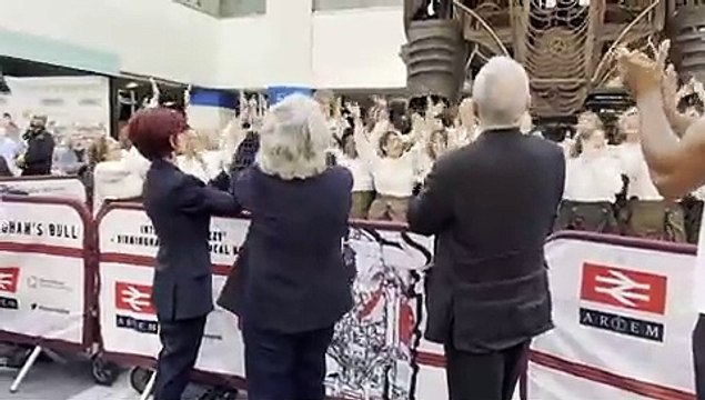 Ozzy the Bull unveiled at Birmingham New Street with Sharon Osbourne & Ozzy's elder sister Jean - footage from Network Rail