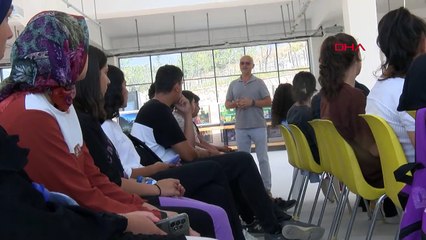 Prof. Dr. Bülent Yılmaz, Hatay'da Üniversite Tercihi Yapacak Öğrencilere Seminer Verdi