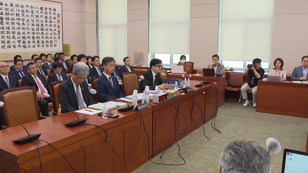 여야, 국회 법사위에서 '이화영 회유·검찰 특활비' 공방 / YTN