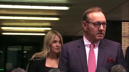 Kevin Spacey İngiltere'de cinsel taciz suçlamalarından beraat etti