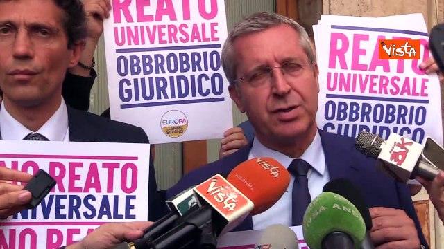 Della Vedova (+Europa): Maternit? surrogata reato universale ? misura insensata e inefficace