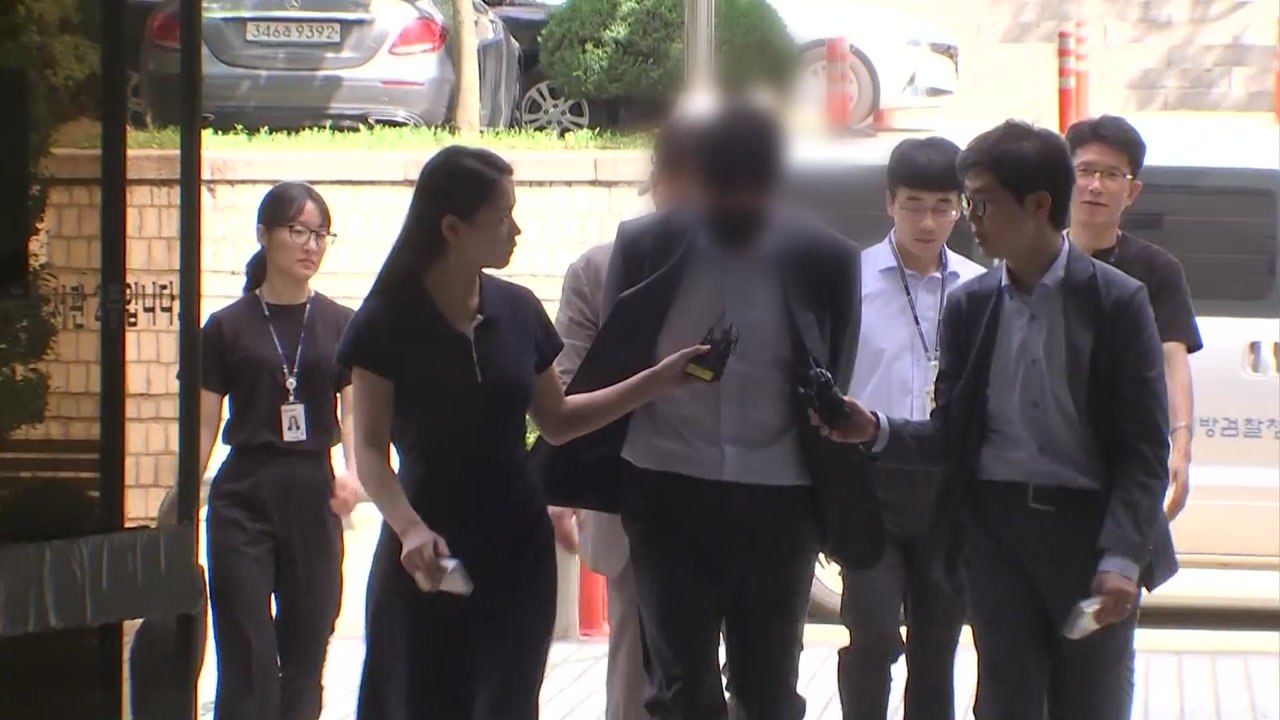 검찰, '입단 뒷돈' 에이전트 두 번 영장 청구 끝에 구속 / YTN
