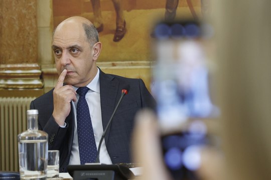 Pizarro diz que médicos a contratar na América Latina serão para cuidados de saúde primários