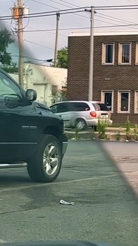 SUV With Slanted Wheels Somehow Still Drivable