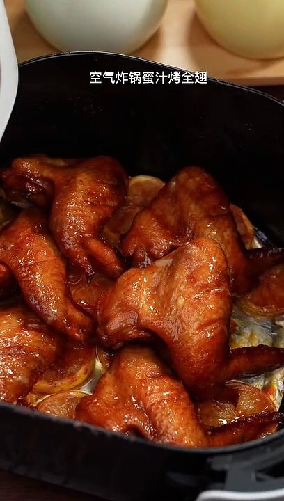 ปีกไก่ย่าง อร่อยจนเลียนิ้วเลย ใครชอบปีกย่าง ต้องลองครับ