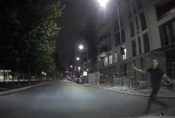 Tassista di Milano salva ragazzo da quattro rapinatori