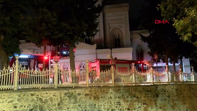 Un incendie se déclare dans la mosquée Beşiktaş Yıldız Hamidiye
