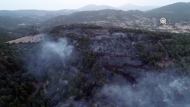 İzmir, Çanakkale ve Antalya cayır cayır yanıyor! Yerleşim yerleri boşaltıldı, gelen kareler yürek yakıyor