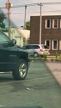 SUV With Slanted Wheels Somehow Still Drivable