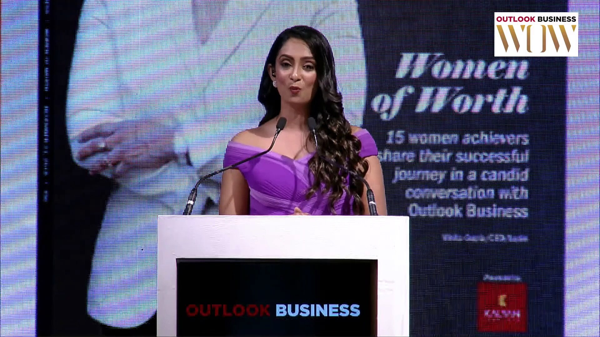 ⁣Welcome address by Indranil Roy, CEO, Outlook Publishing - Outlook Business | WOW 2019 Delhi