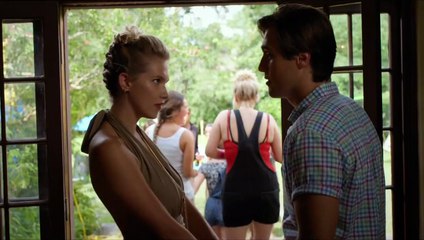 The Party Crasher Bande-annonce (EN)