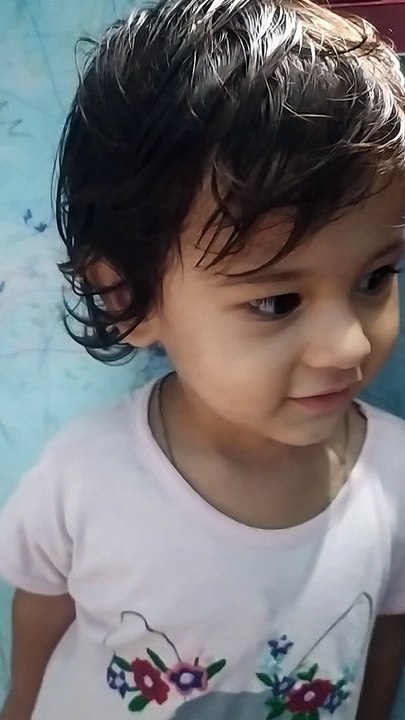 Trishu singing -chanda ne pucha-dm