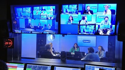 Les enfants du mini club cherchent les définitions de certains mots de notre langue