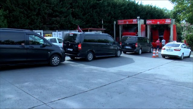 İstanbul’a çamur yağdı, araçları olanlar sıraya geçti