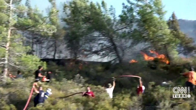 Rodos Adası'nda alevler kontrol altına alınamıyor