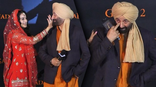 Sunny Deol क्यों फूट-फूटकर रोए, Gadar 2 के Trailer Launch Ameesha Patel ने पोंछे आंसू, Video Viral!