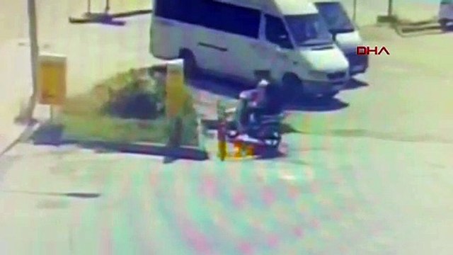 Vol de moto et vol d'école à Arnavutköy