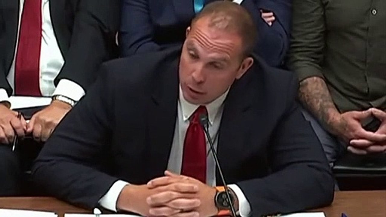 Le monde parle de la déclaration sous serment de l'ancien officier du renseignement américain : 12 véhicules extraterrestres se sont écrasés, des corps sans vie de créatures ont été retirés de l'intérieur