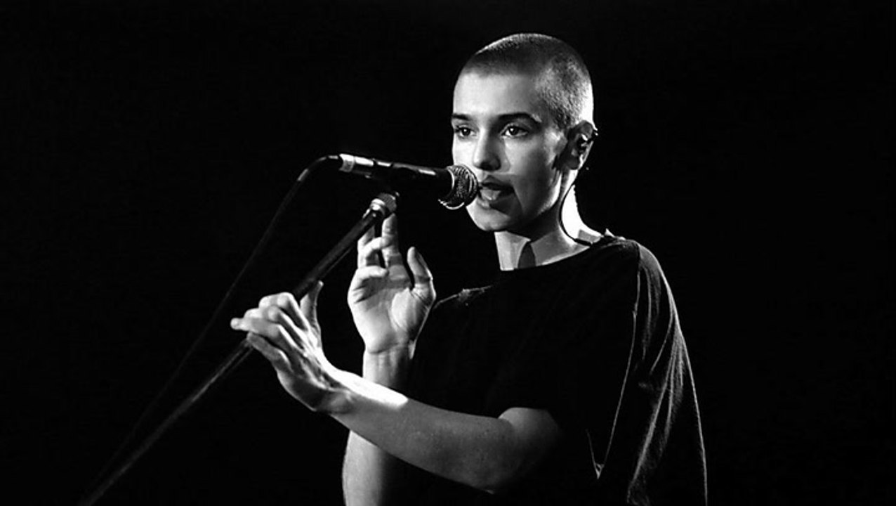 „Sie war eine Kämpferin“: Stars trauern um Sinéad O'Connor