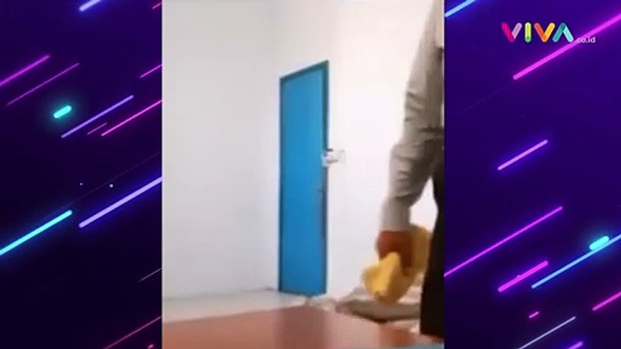 VIDEO Pria Diduga Panji Gumilang Rayu Wanita di Kamar