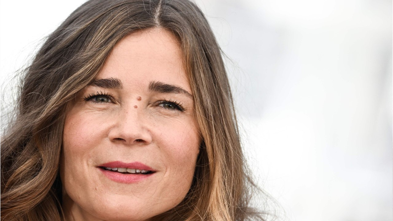 VOICI - "J'ai eu un petit vertige" : Blanche Gardin sort enfin du silence après ses propos sur  LOL, qui rit, sort