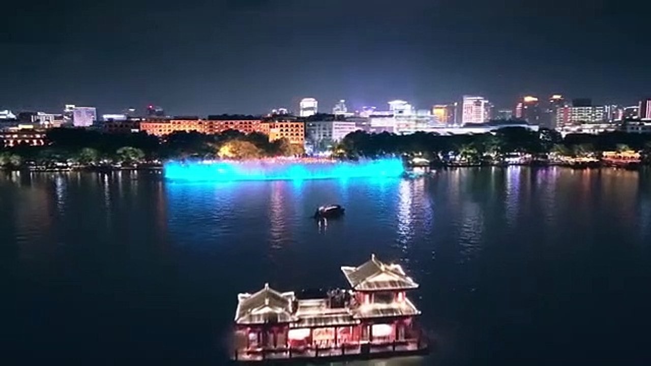 La fontaine musicale de West Lake en Chine rouverte après rénovation